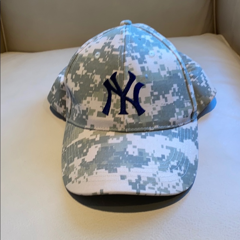 New York Yankees Camouflage Ball Cap